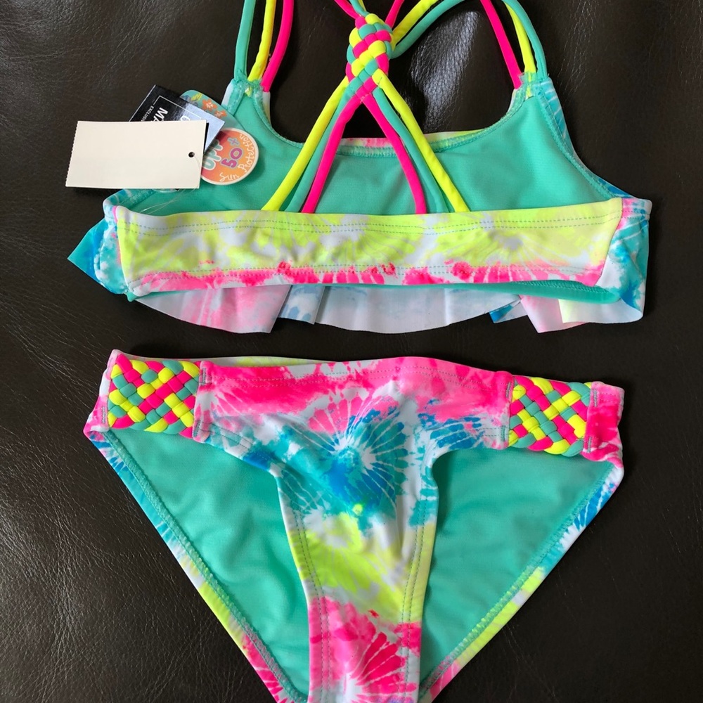 Breaking Waves 2 pc girls swimsuit